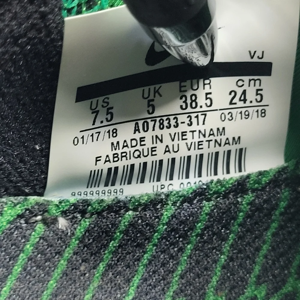 Nike Free TR 8 Oregon Ducks Running Shoes Women’s Size 7.5 Green White